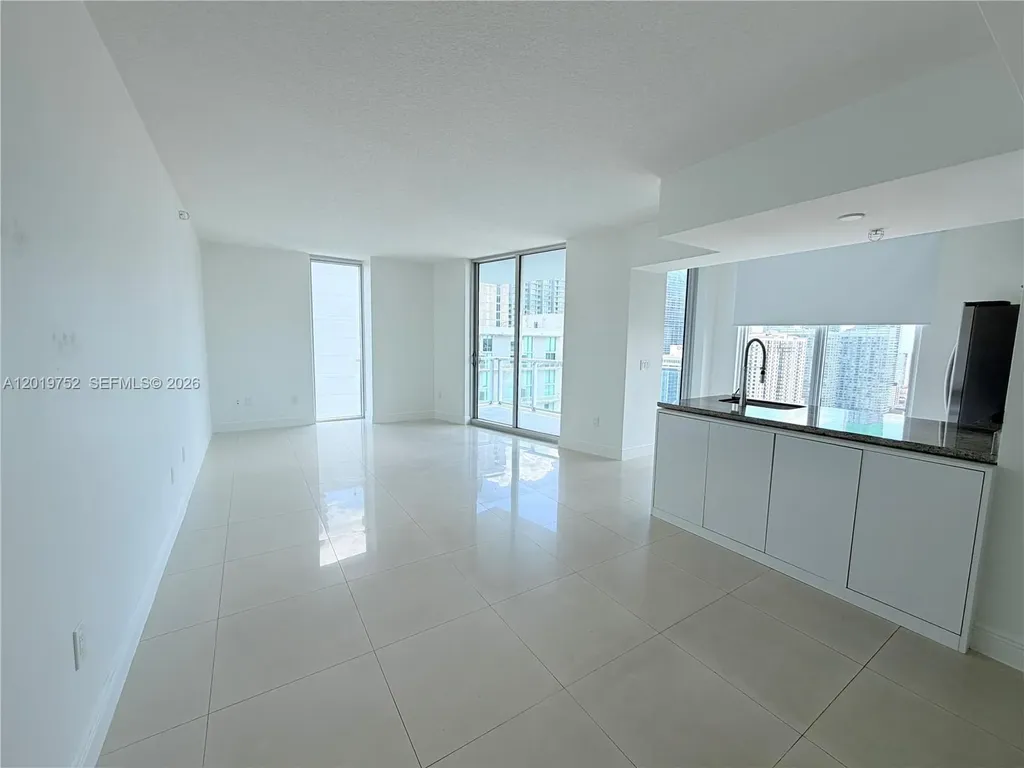 185 SW 7 Street Miami FL 33130