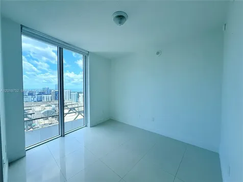 185 SW 7 Street Miami FL 33130