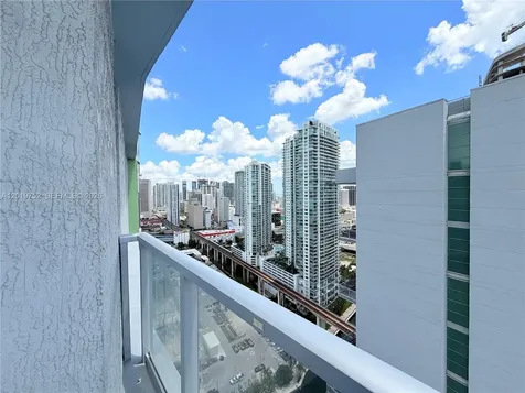 185 SW 7 Street Miami FL 33130