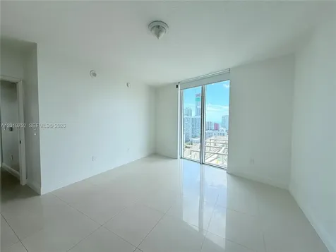 185 SW 7 Street Miami FL 33130