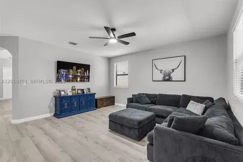 633 SE 35th Terrace Homestead FL 33033