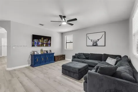 633 SE 35th Terrace Homestead FL 33033