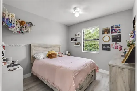 633 SE 35th Terrace Homestead FL 33033