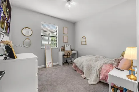 633 SE 35th Terrace Homestead FL 33033