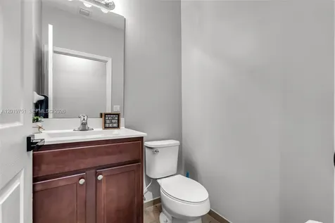 633 SE 35th Terrace Homestead FL 33033
