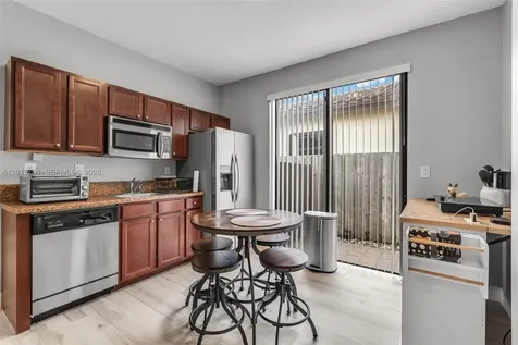 633 SE 35th Terrace Homestead FL 33033