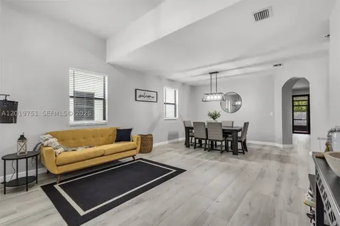 633 SE 35th Terrace Homestead FL 33033