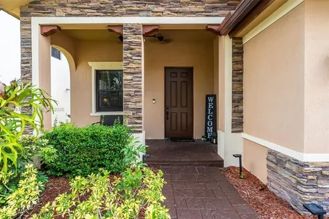 633 SE 35th Terrace Homestead FL 33033