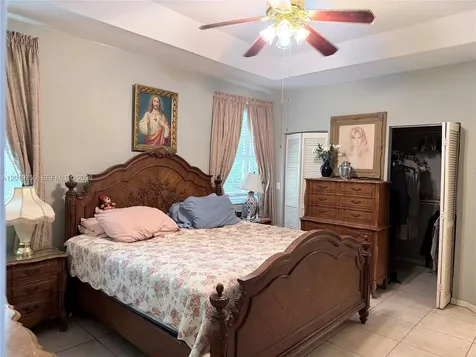10824 NW 51st Lane Doral FL 33178