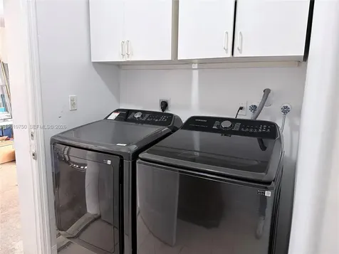 10824 NW 51st Lane Doral FL 33178
