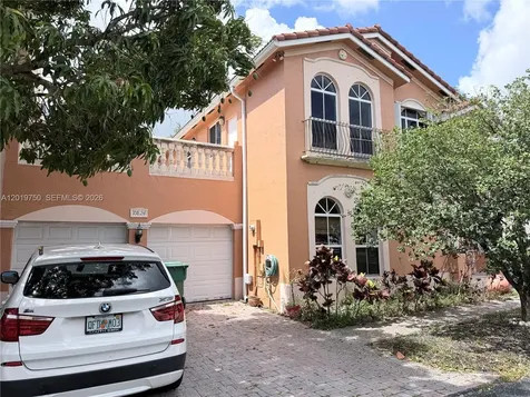 10824 NW 51st Lane Doral FL 33178