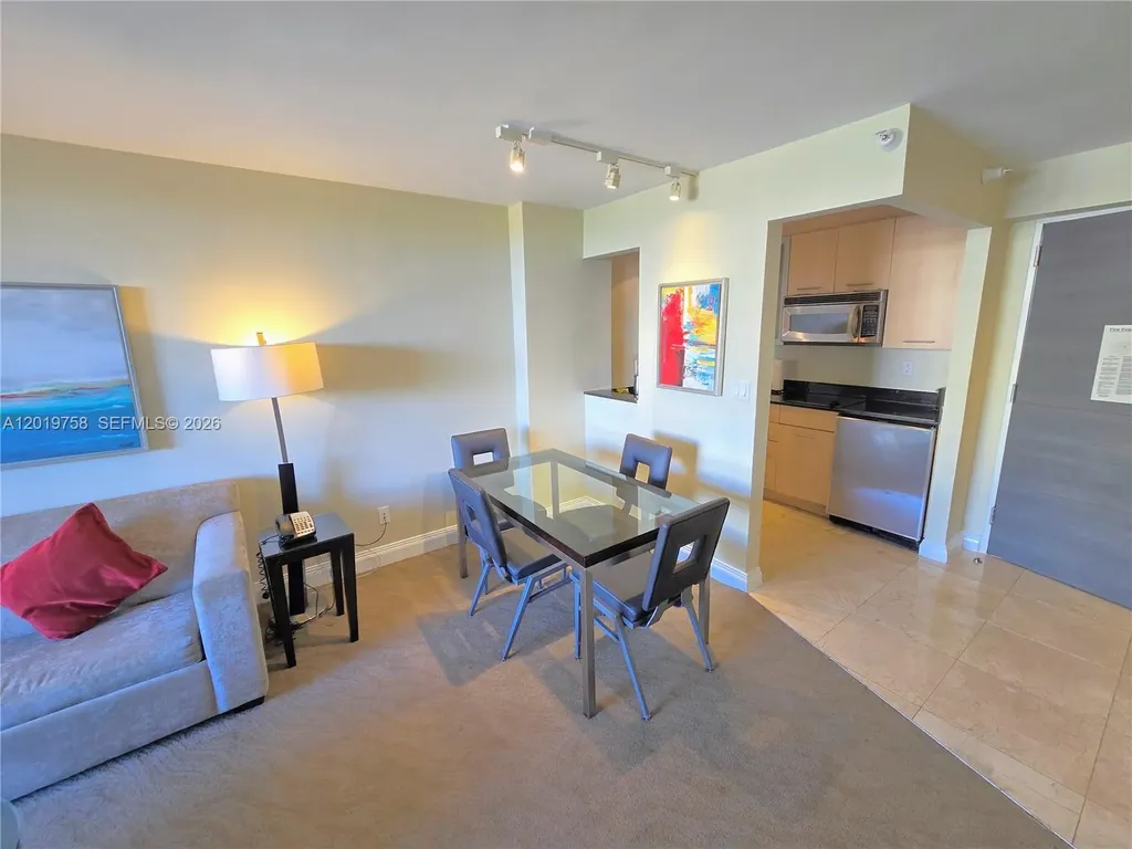 2670 E Sunrise Boulevard Fort Lauderdale FL 33304