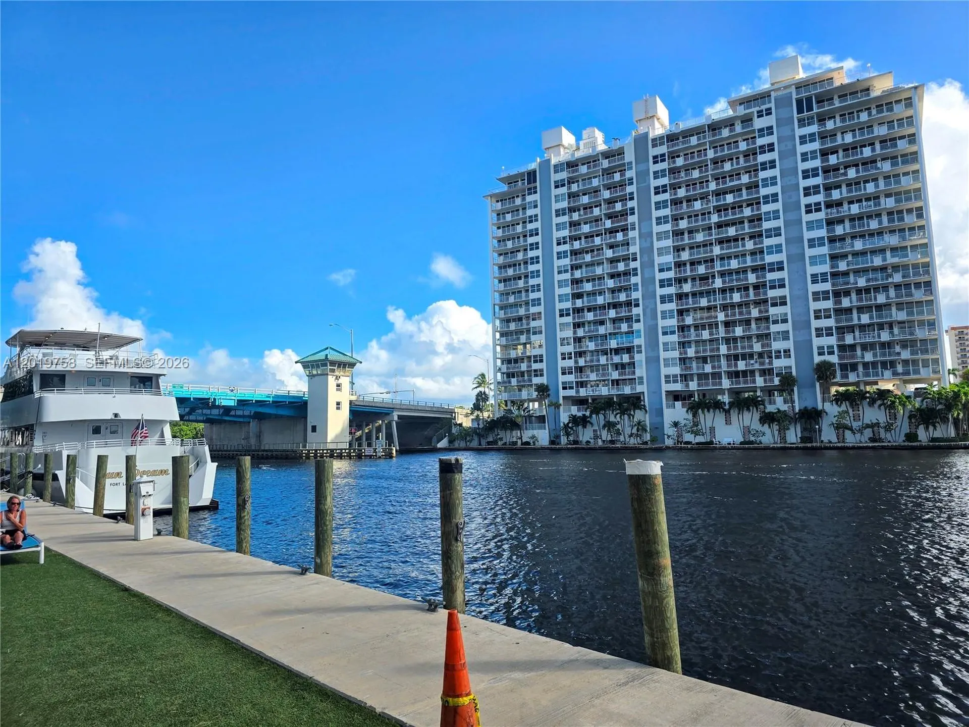 2670 E Sunrise Boulevard Fort Lauderdale FL 33304