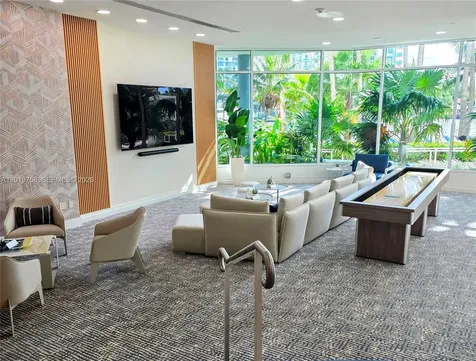 2670 E Sunrise Boulevard Fort Lauderdale FL 33304