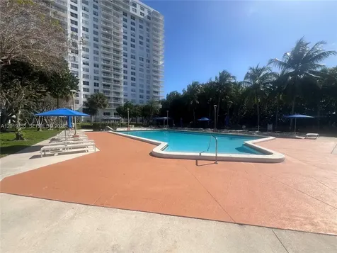 2801 NE 183rd Street Aventura FL 33160