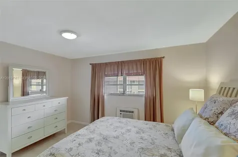 17001 NE 13th Avenue Miami FL 33162