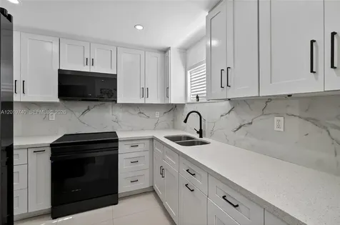413 SW 5th Avenue Hallandale Beach FL 33009
