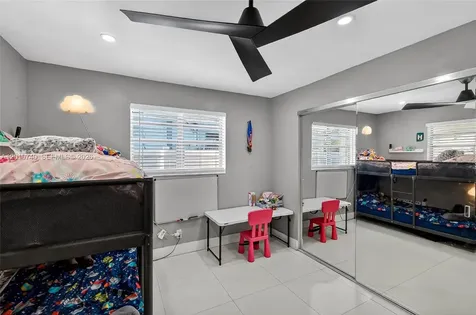 413 SW 5th Avenue Hallandale Beach FL 33009