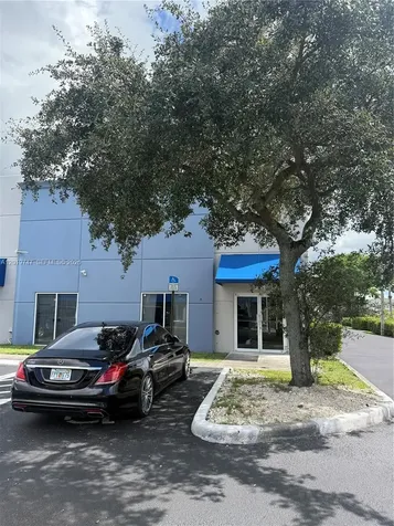 4960 NW 165th Street Miami Gardens FL 33014
