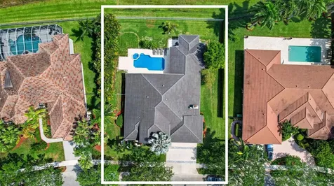 2922 Medinah Weston FL 33332