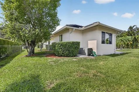 2922 Medinah Weston FL 33332