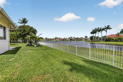 2922 Medinah Weston FL 33332
