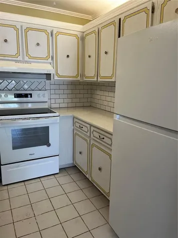 17051 NE 35th Avenue North Miami Beach FL 33160