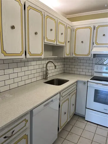 17051 NE 35th Avenue North Miami Beach FL 33160