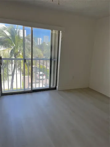 17051 NE 35th Avenue North Miami Beach FL 33160