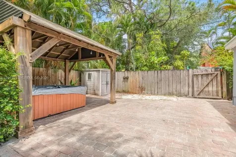 2301 Tequesta Lane Coconut Grove FL 33133