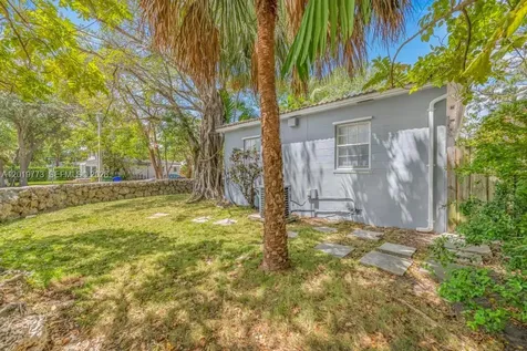 2301 Tequesta Lane Coconut Grove FL 33133