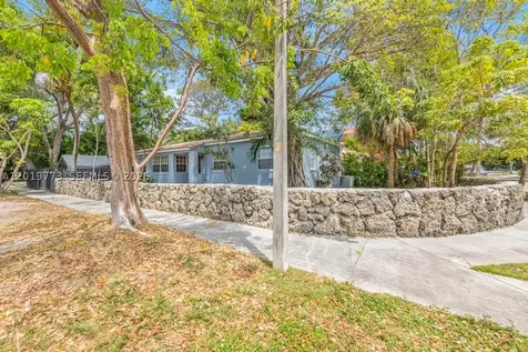 2301 Tequesta Lane Coconut Grove FL 33133