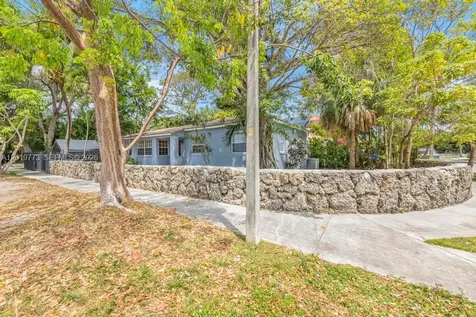 2301 Tequesta Lane Coconut Grove FL 33133