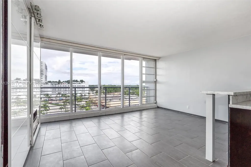 1720 Harrison Street Hollywood FL 33020
