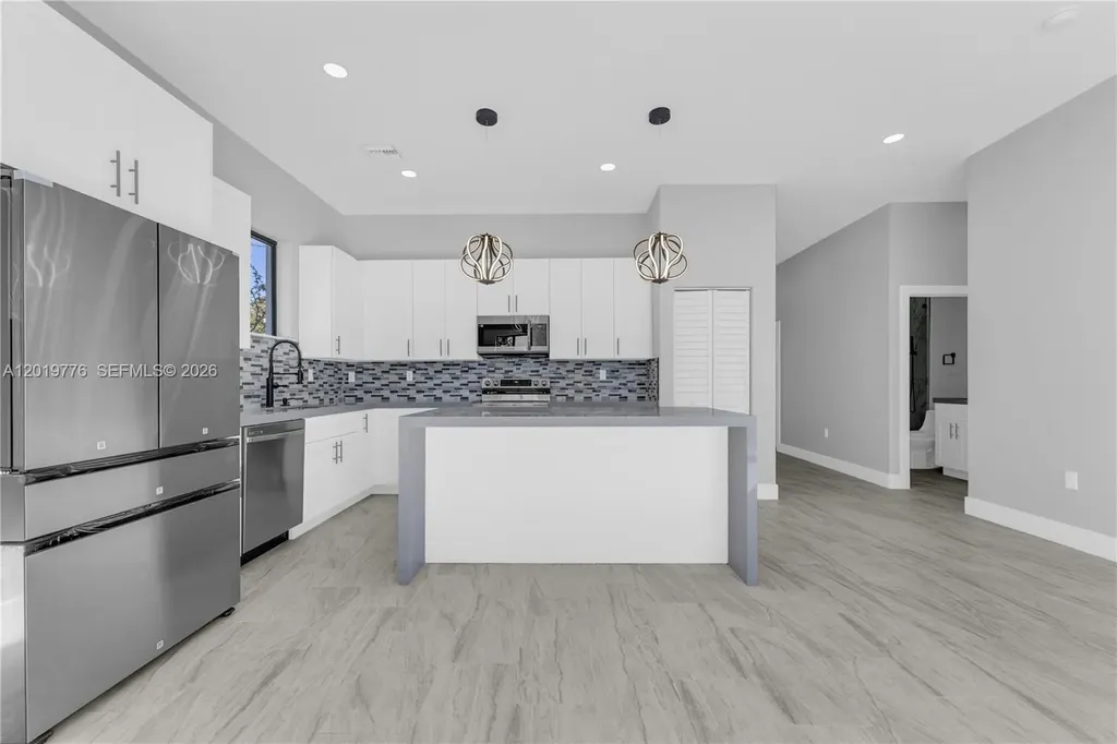 2947 NW 9th Street Fort Lauderdale FL 33311