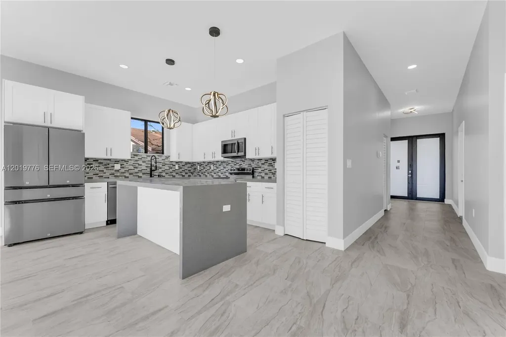 2947 NW 9th Street Fort Lauderdale FL 33311