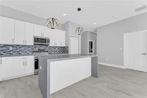 2947 NW 9th Street Fort Lauderdale FL 33311