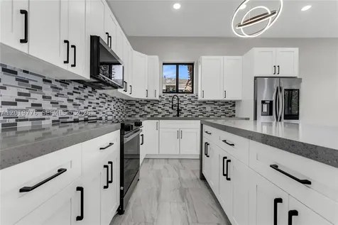 2947 NW 9th Street Fort Lauderdale FL 33311