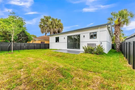 2947 NW 9th Street Fort Lauderdale FL 33311