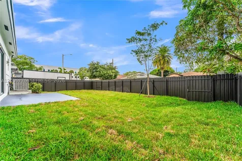 2947 NW 9th Street Fort Lauderdale FL 33311