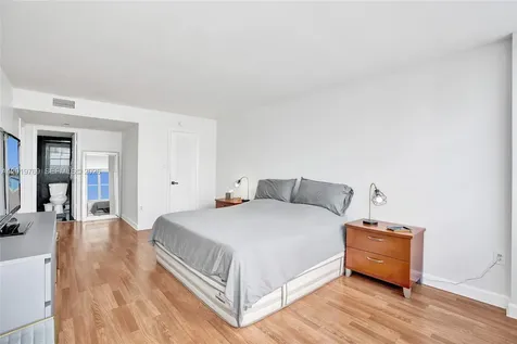 18021 Biscayne Boulevard Aventura FL 33160