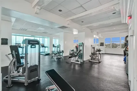 18021 Biscayne Boulevard Aventura FL 33160