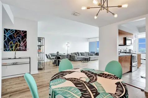 18021 Biscayne Boulevard Aventura FL 33160