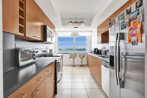 18021 Biscayne Boulevard Aventura FL 33160