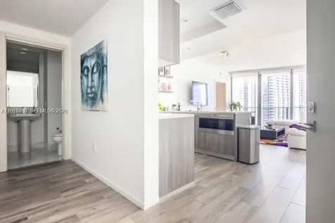 801 S Miami Avenue Miami FL 33130