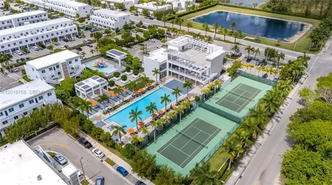 6440 NW 103rd Passage Doral FL 33178