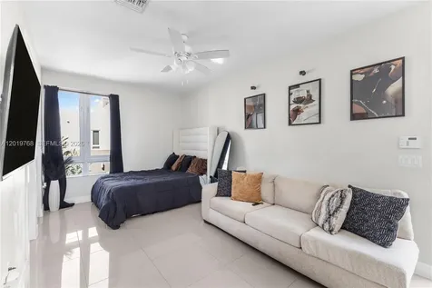 6440 NW 103rd Passage Doral FL 33178