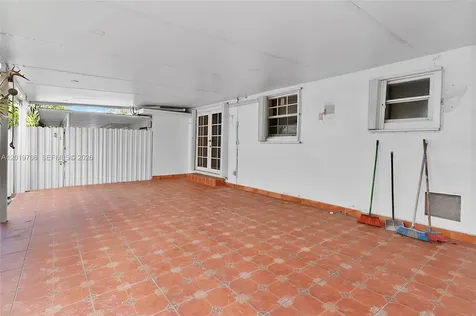 450 NW 40th Court Miami FL 33126