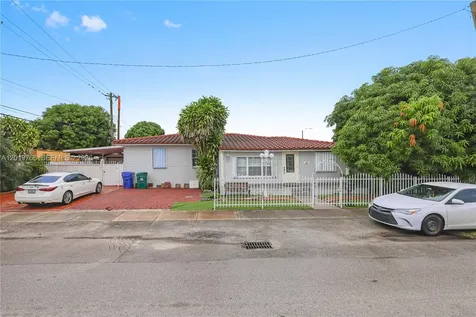 450 NW 40th Court Miami FL 33126