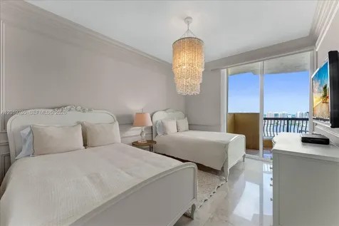 17875 Collins Avenue Sunny Isles Beach FL 33160